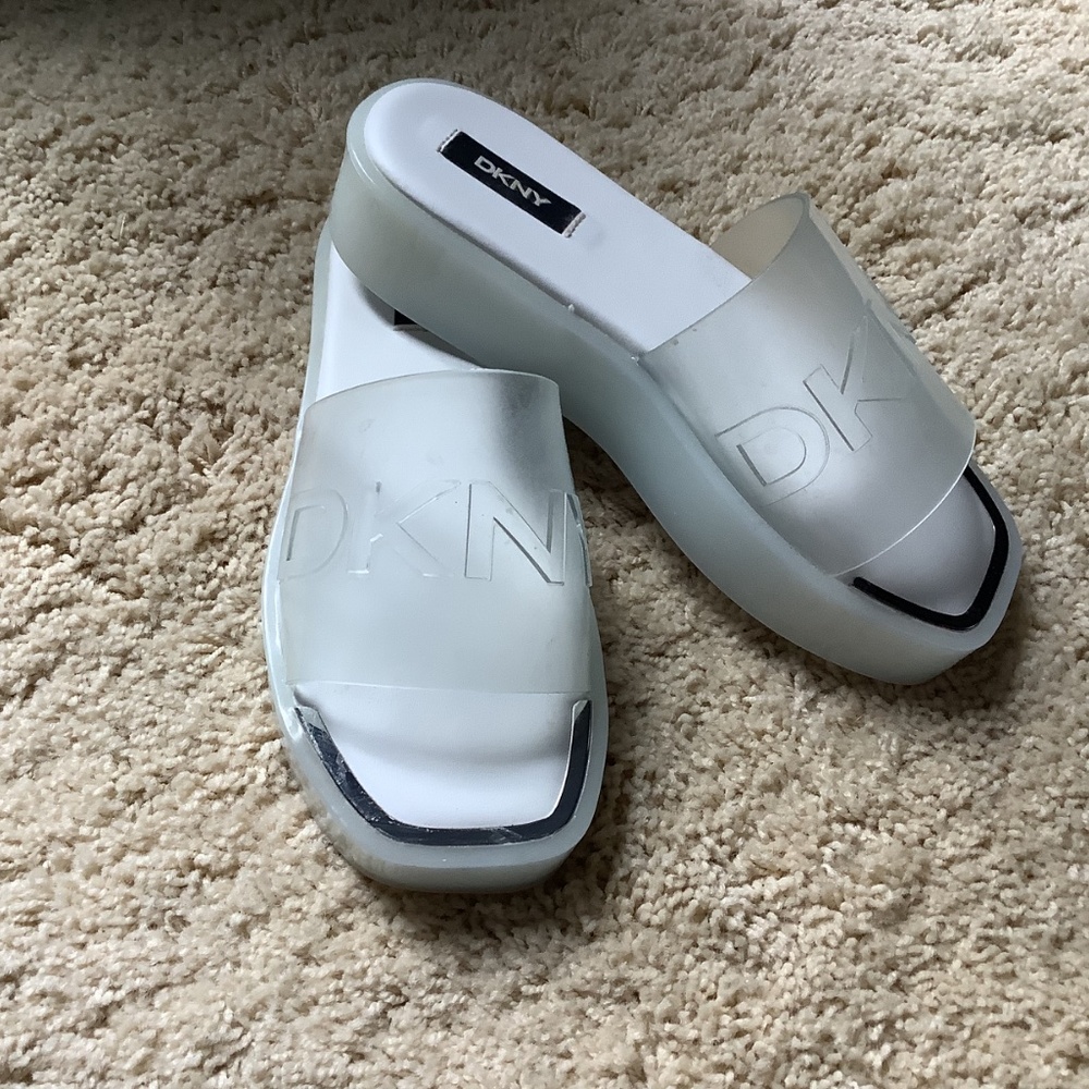 Shoes - Picture 12 of 12